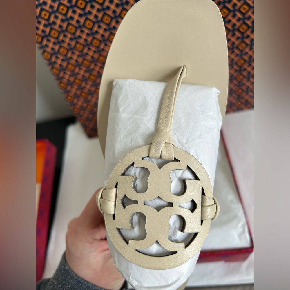 Tory Burch Miller Square Toe Sandal Size 8 New Cream White - Picture 10 of 12